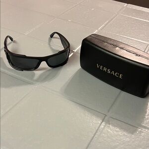 🔥Versace Medusa Shield Sunglasses VE4446 GB1/87 Black Frame 67mm luxury!!